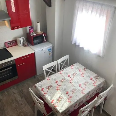Charming Tiny House 