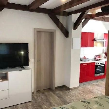 Charming Tiny House 